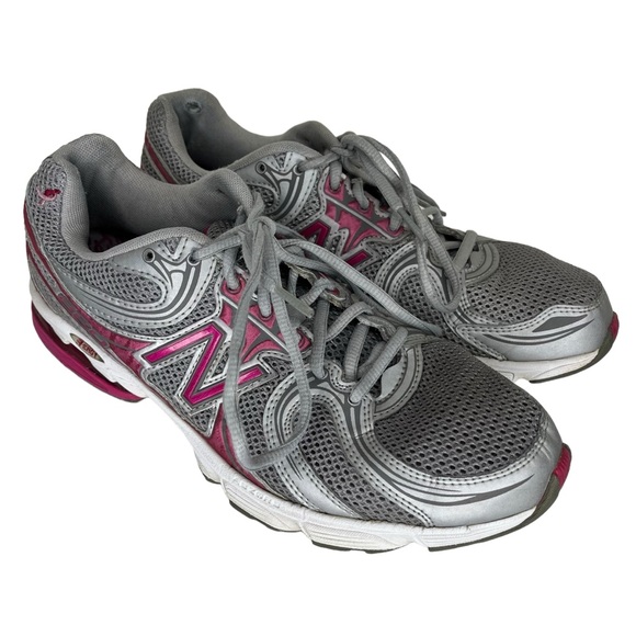 New Balance Shoes - Women’s New Balance Pink and Gray Sneakers Size 9.5